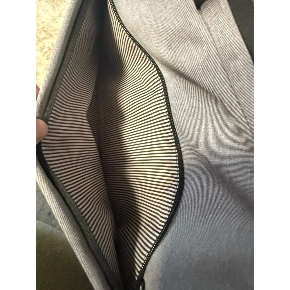 PKG Toronto Canada Laptop Briefcase Heather Grey Business Messenger Bag Slim
